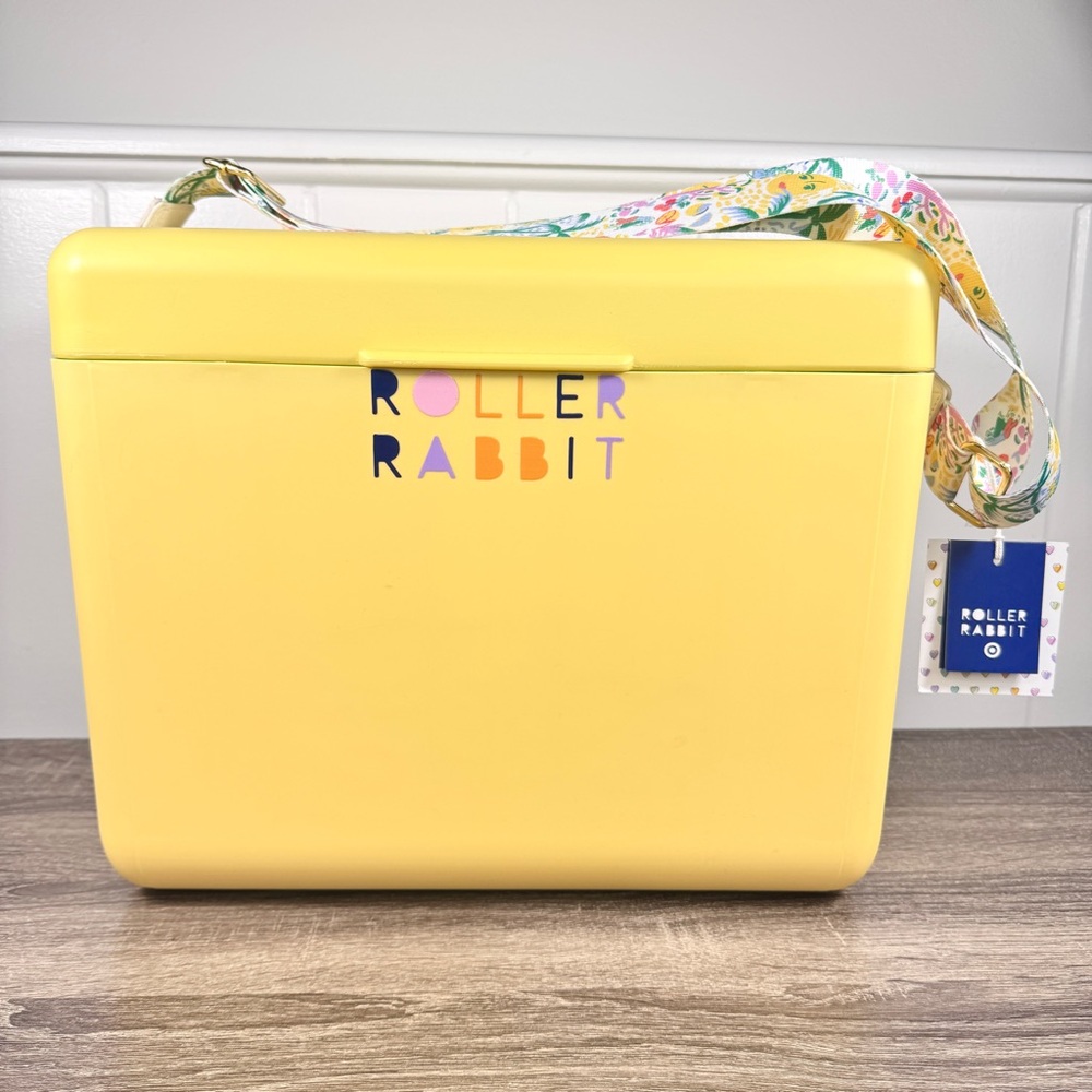 NEW Roller Rabbit Target 11qt Vacation Hard-Side Cooler